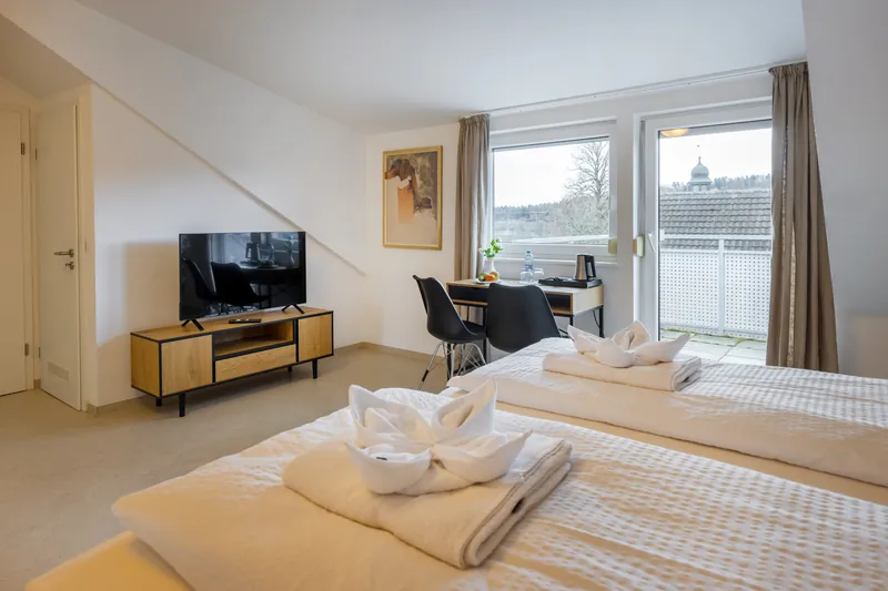 Komfort-Doppelzimmer mit Zugang nach draußen